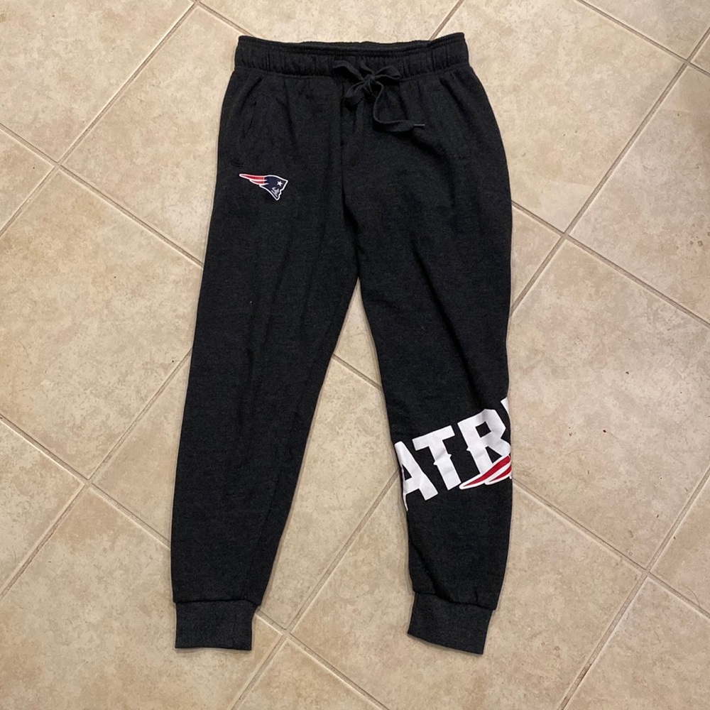 Patriots joggers